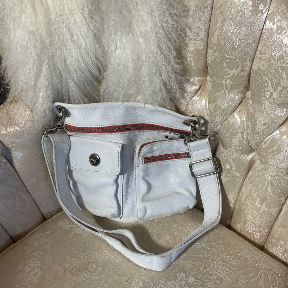 Roots Villager leather bag
